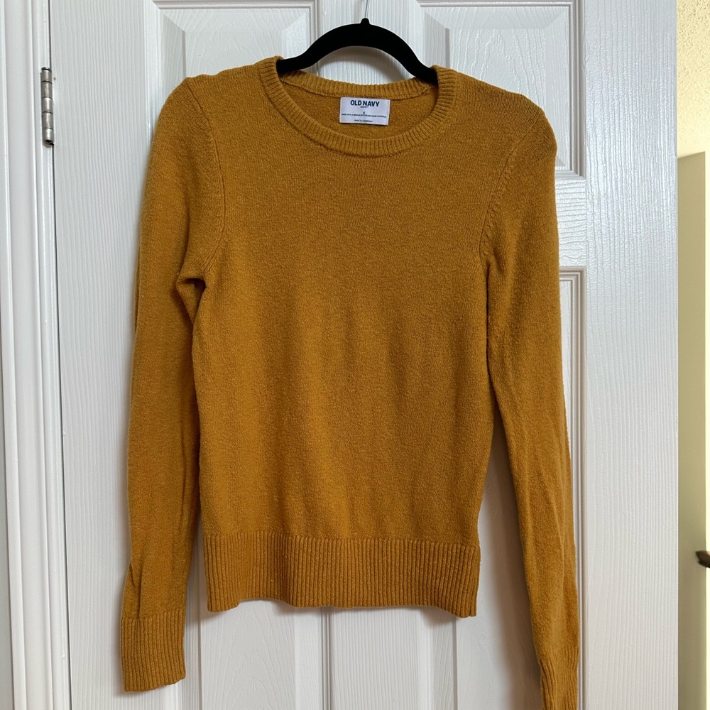 Old Navy Mustard Crew Neck Sweater